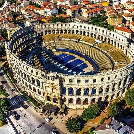 Soba Arena Pula Exterior foto