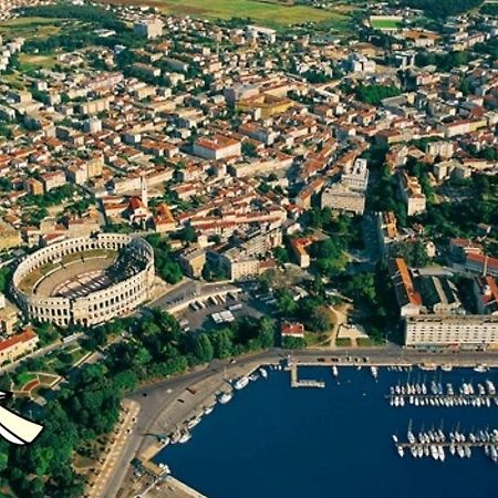 Soba Arena Pula Exterior foto
