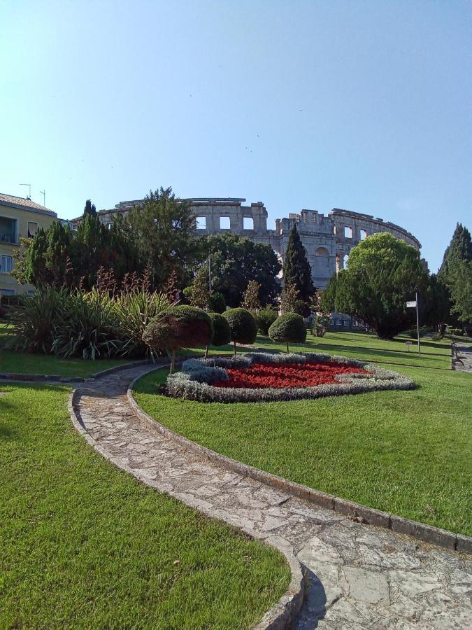 Soba Arena Pula Exterior foto
